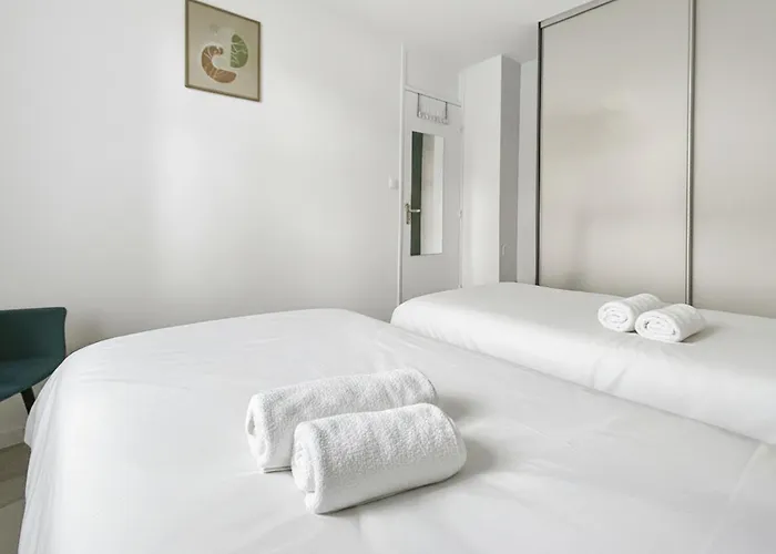 Proche Paris, Parking, Centre-ville Apartman *